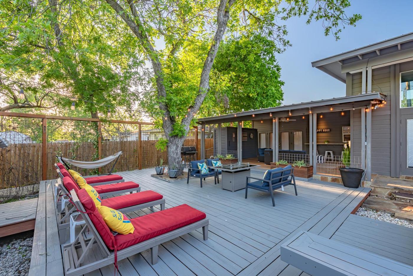 סן אנטוניו Serene Pool & Firepit In Stunning Home By Airport מראה חיצוני תמונה