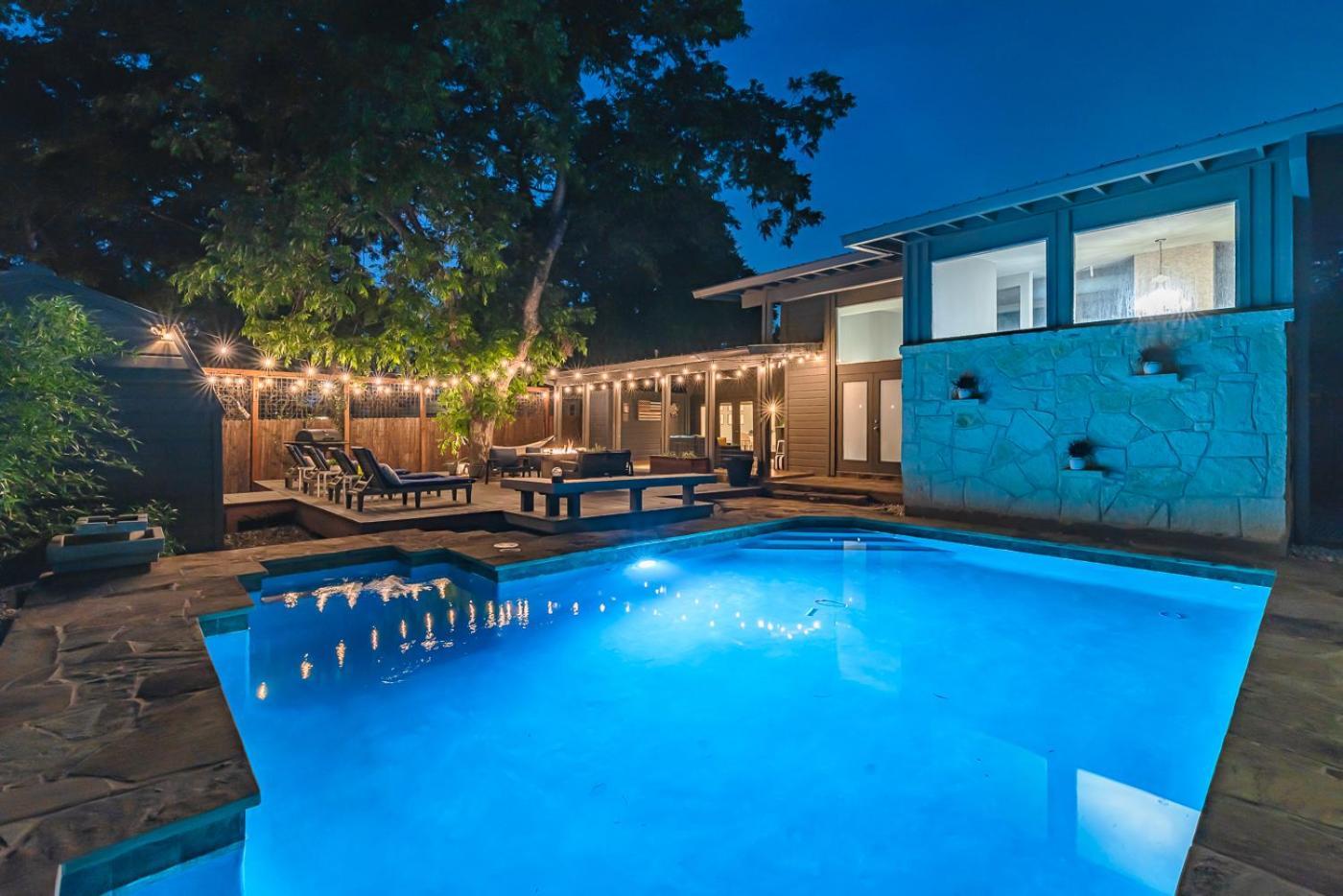 סן אנטוניו Serene Pool & Firepit In Stunning Home By Airport מראה חיצוני תמונה